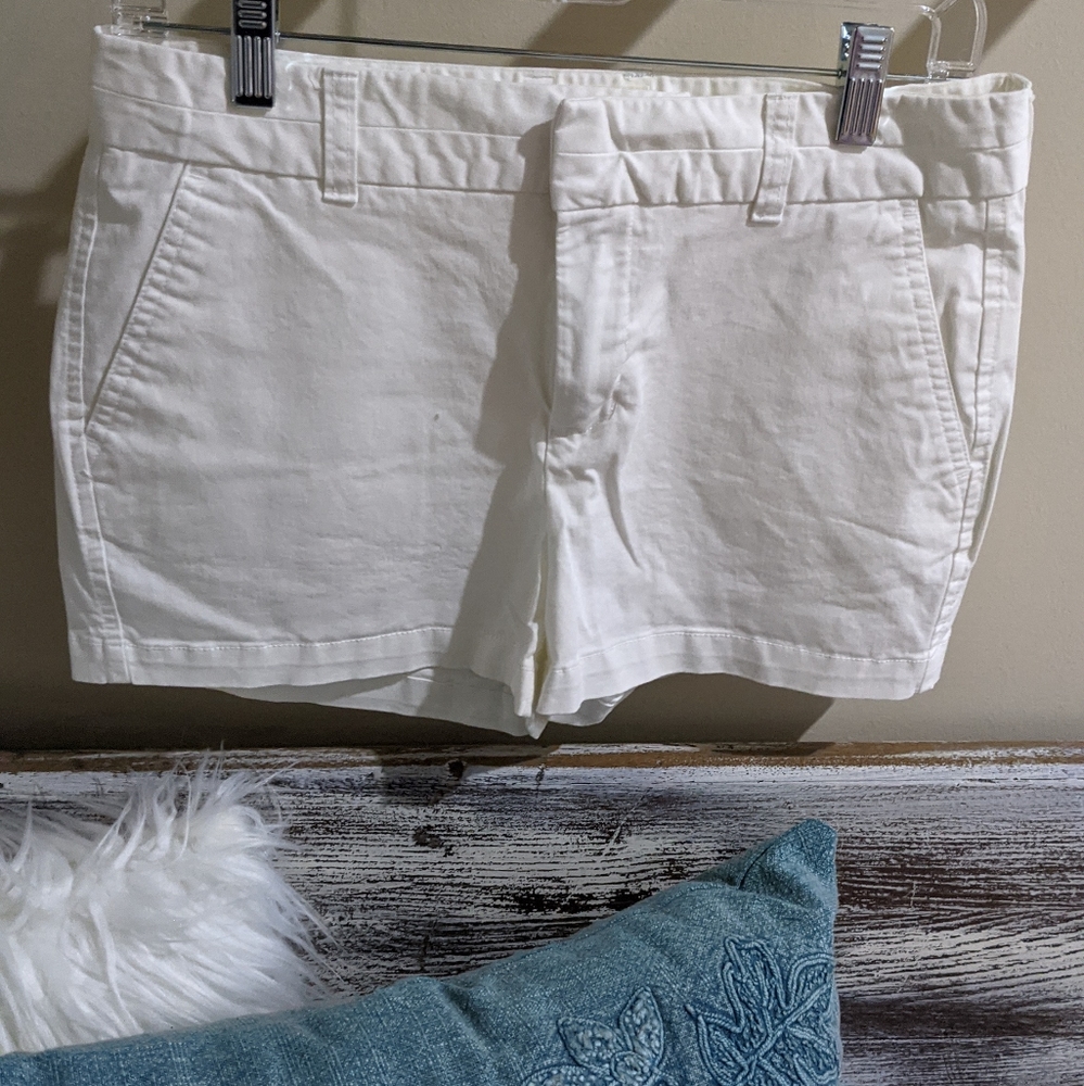 GAP khaki shorts 2